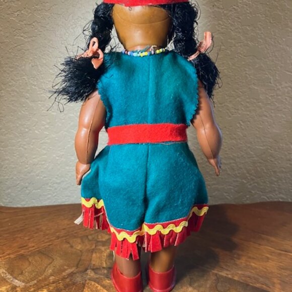 Vintage 1950's Poseable Native American Doll 11" Made in Hong Kong - Picture 4 of 7